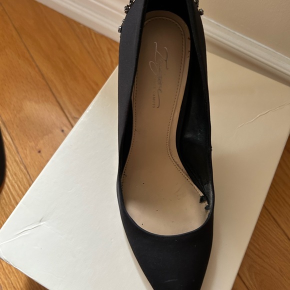 High heel satin pumps with embellishment at the heel. - Picture 5 of 5